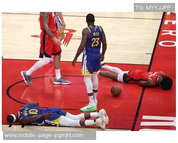 阿门汤普森休赛期状态堪忧前两场三分球竟然全失手 阿门汤普森休赛期状态堪忧前两场三分球竟然全失手